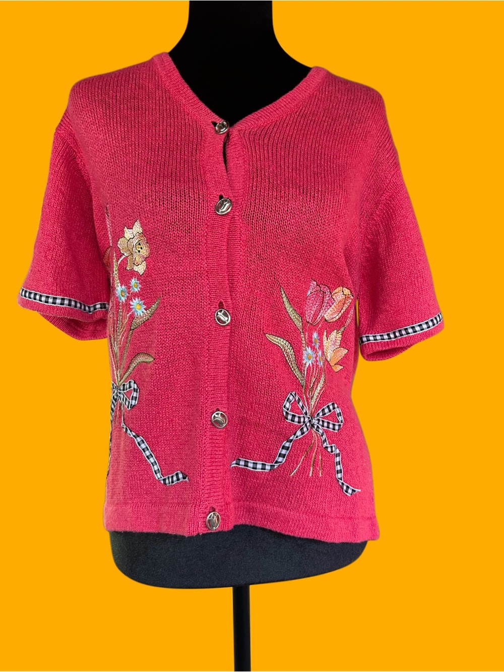 Vintage Sharon Young coral-pink linen/cotton knit
tulip short-sleeve cardigan, M